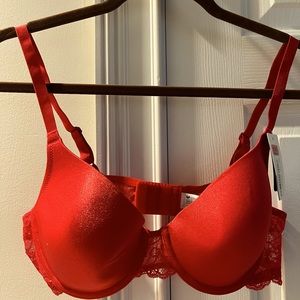 Wacoal lace back bra in red